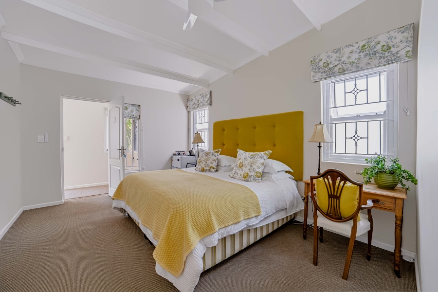 8 Bedroom Property for Sale in Claremont Western Cape